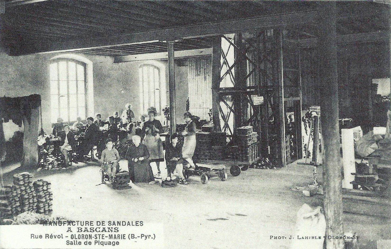 Atelier Bascans - carte postale ancienne