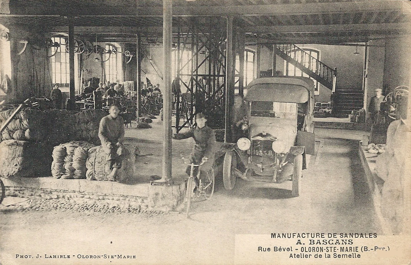 Manufacture historique Bascans à Oloron-Sainte-Marie